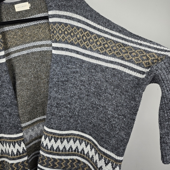 DREAMERS Boho Fringe Western Oversized Sweater Cardigan Gray Womens‎ Size S/M - Picture 2 of 14
